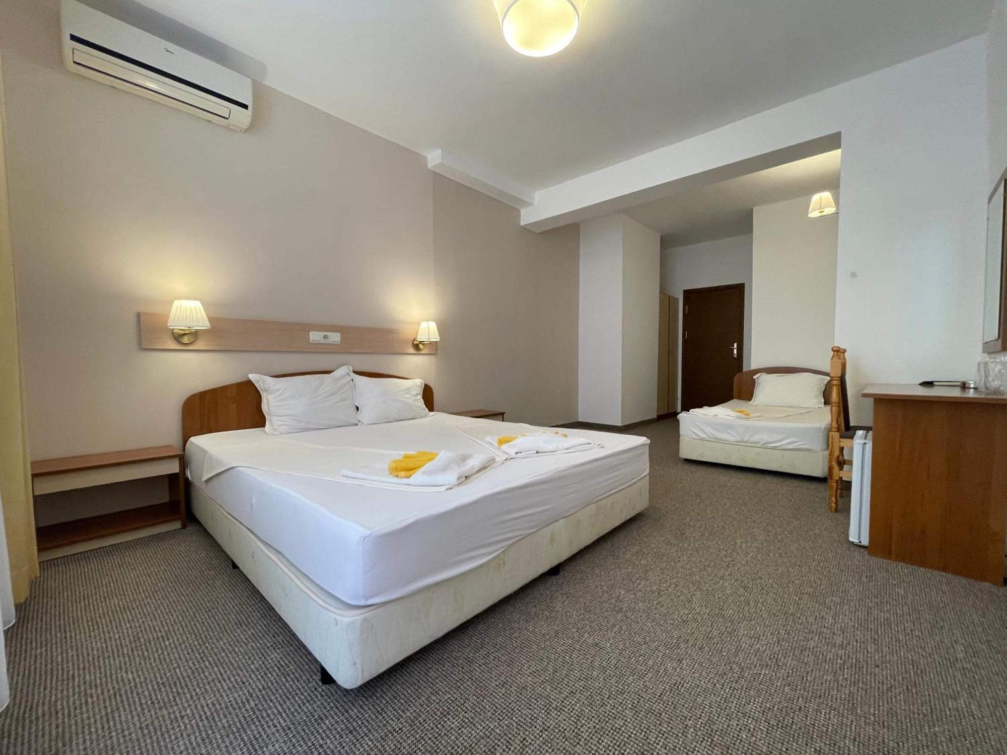 Alatoni Beach Hotel 소조폴 외부 사진