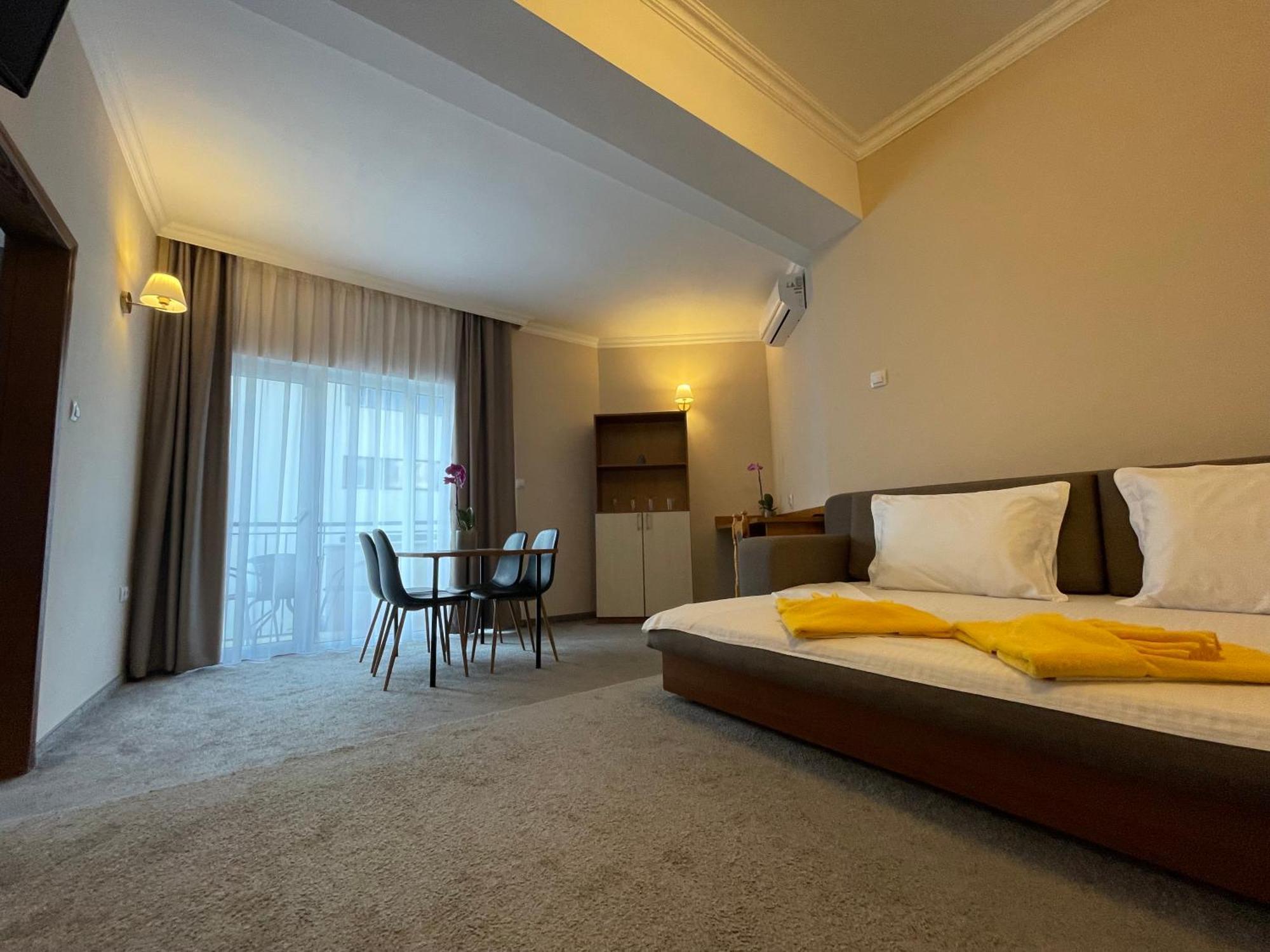Alatoni Beach Hotel 소조폴 외부 사진